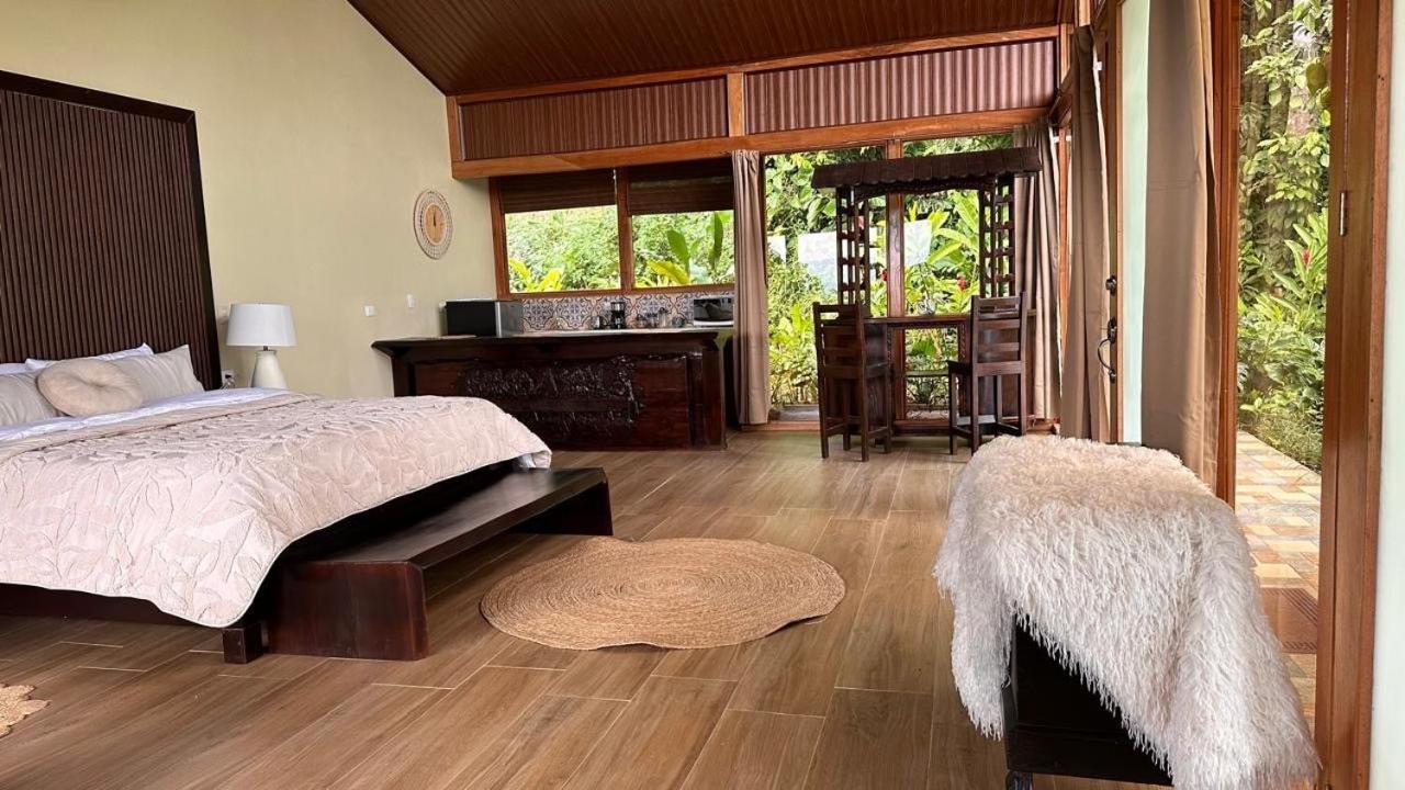 Ara Ambigua Lodge Sarapiqui Exterior photo